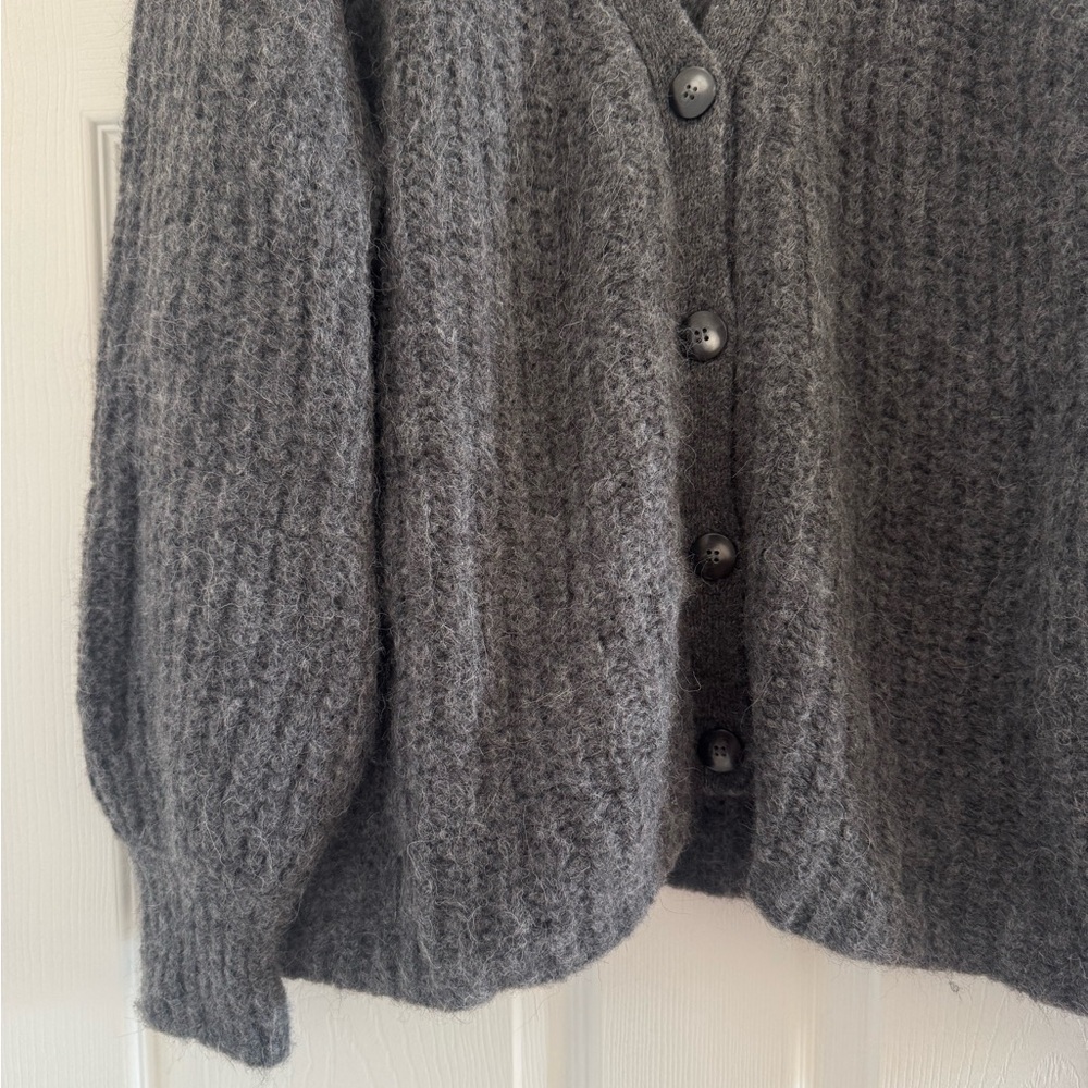 Sézane Basile Cardigan - Picture 8 of 9